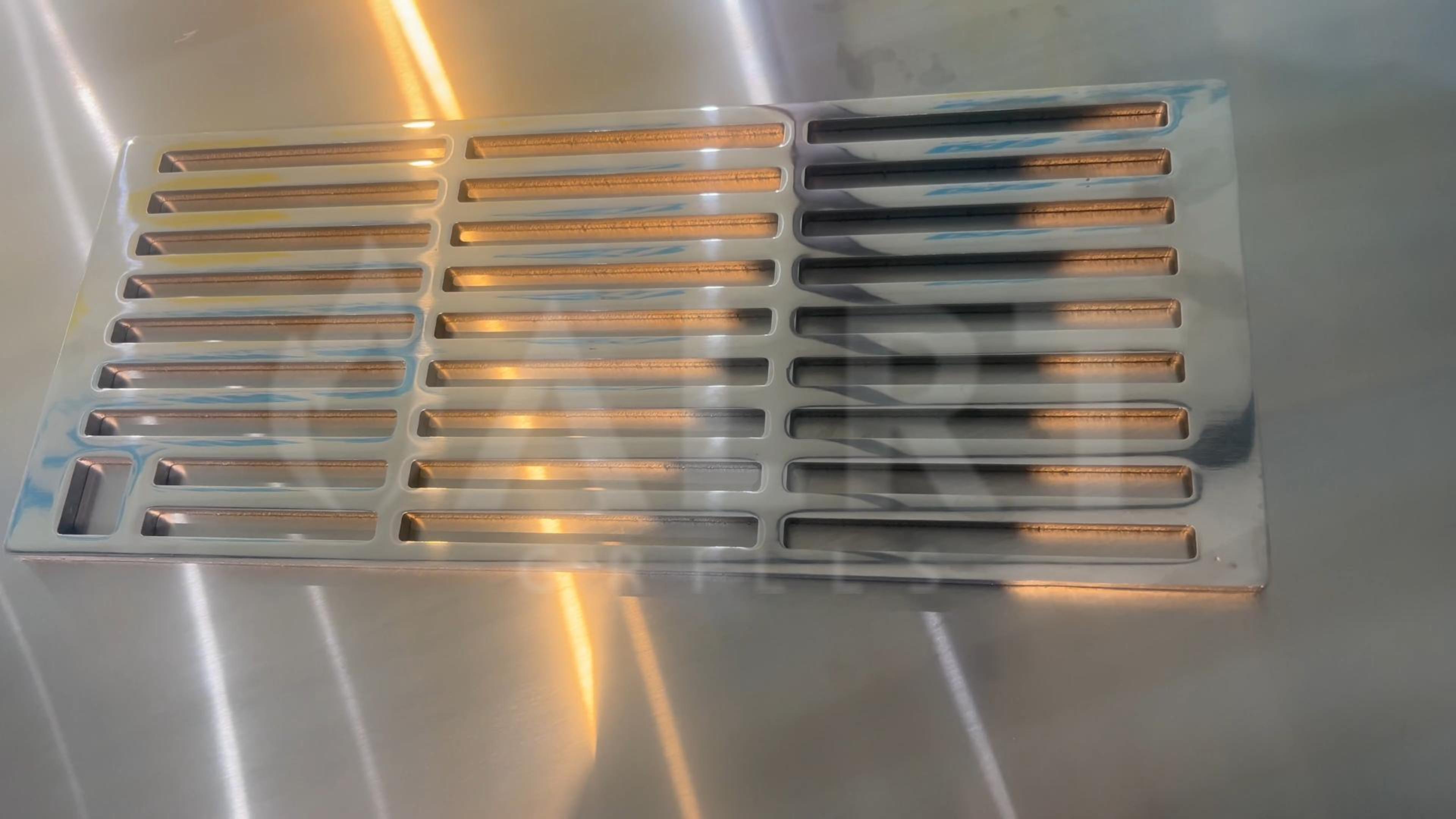 Luxurious Mirror Square Grill Grates