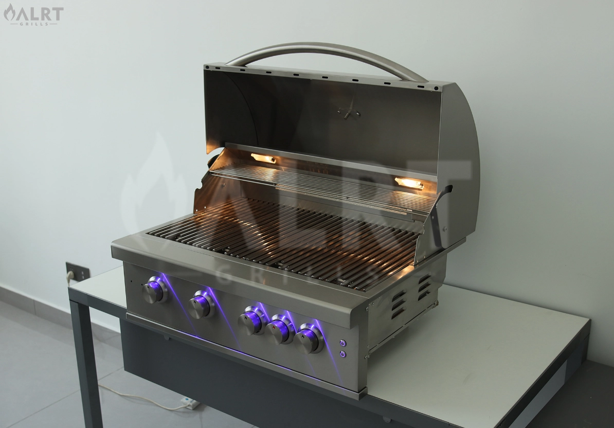 A Guide to Choosing the Best Outdoor Kitchen Grills for Your Needs